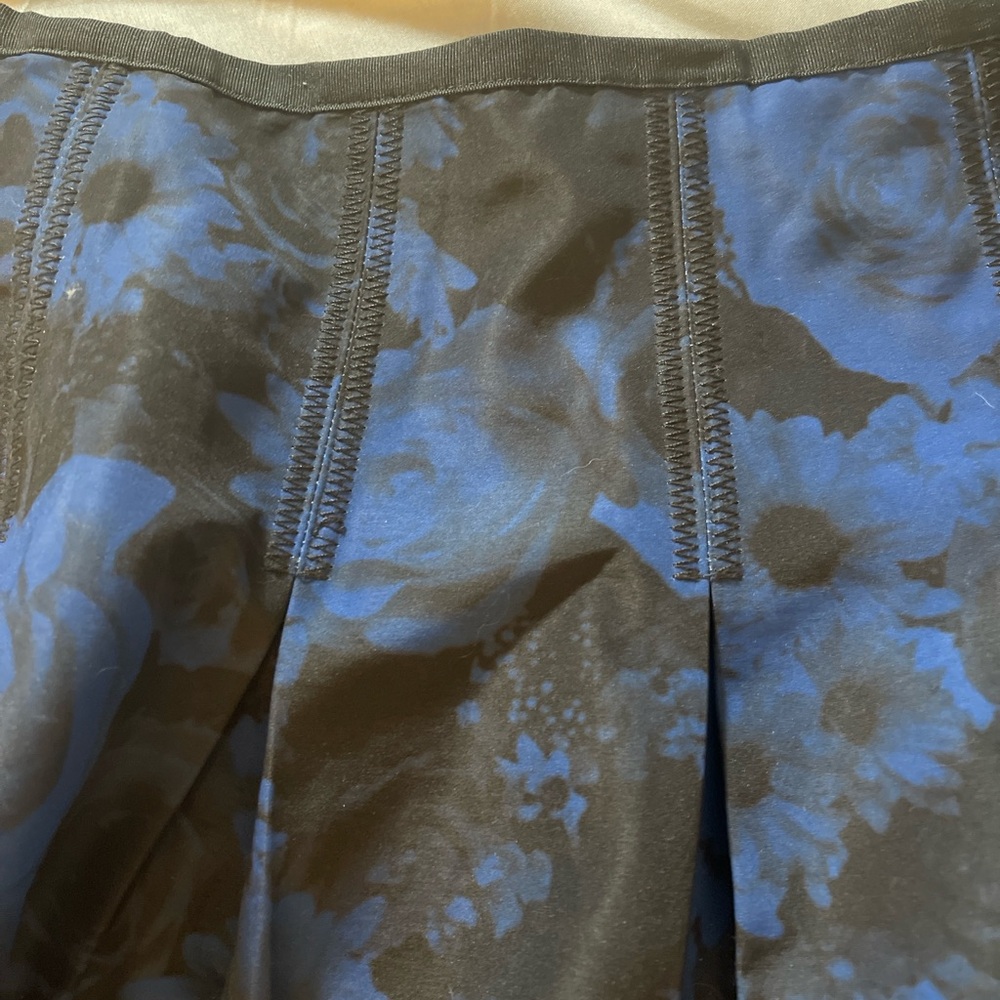 GAP Women’s Size 16 Blue Black Floral Pleated A-Line Skirt Fit Flare Lined - Picture 10 of 10